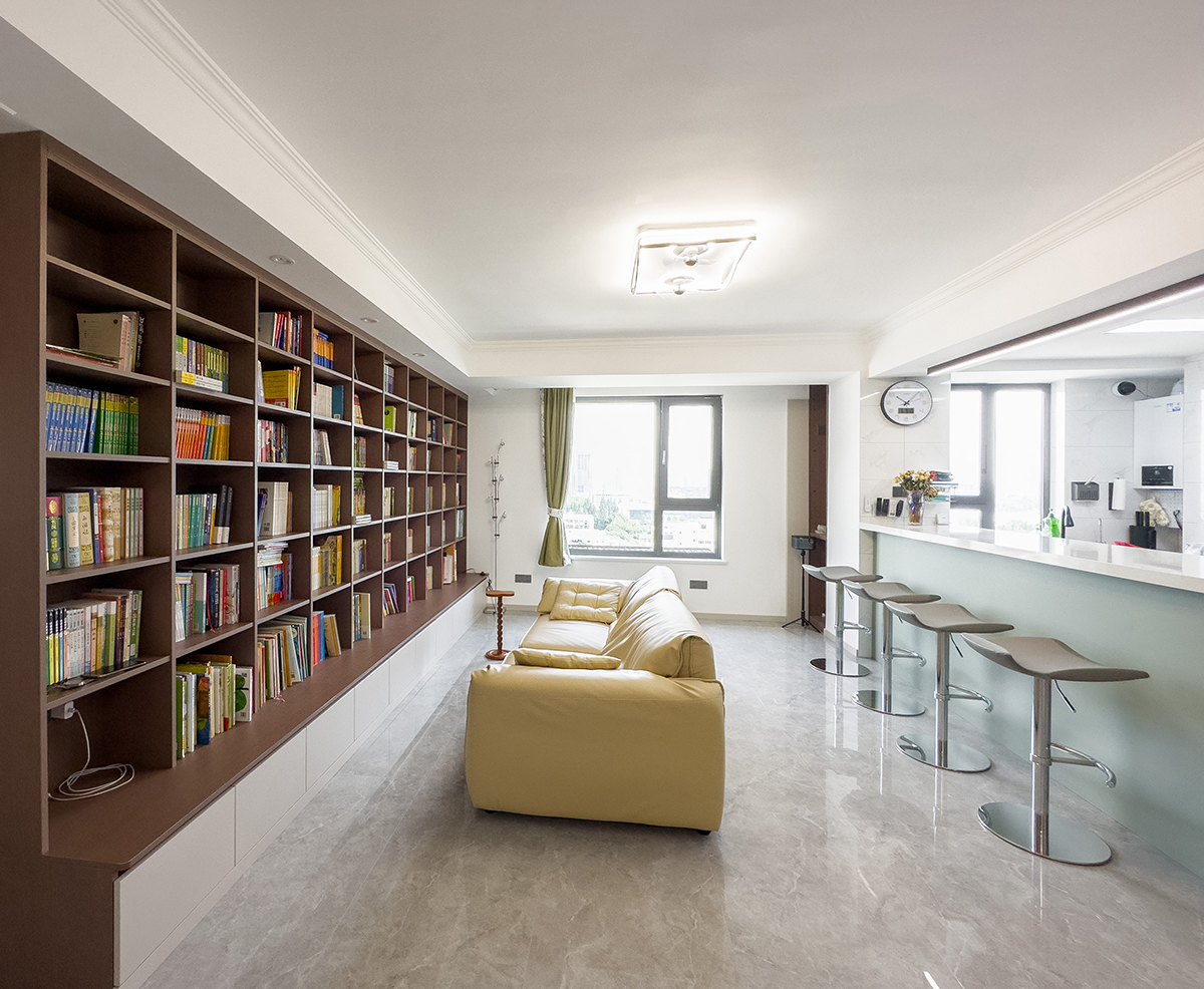 書香與咖啡香交織，現(xiàn)代風雅居大公開