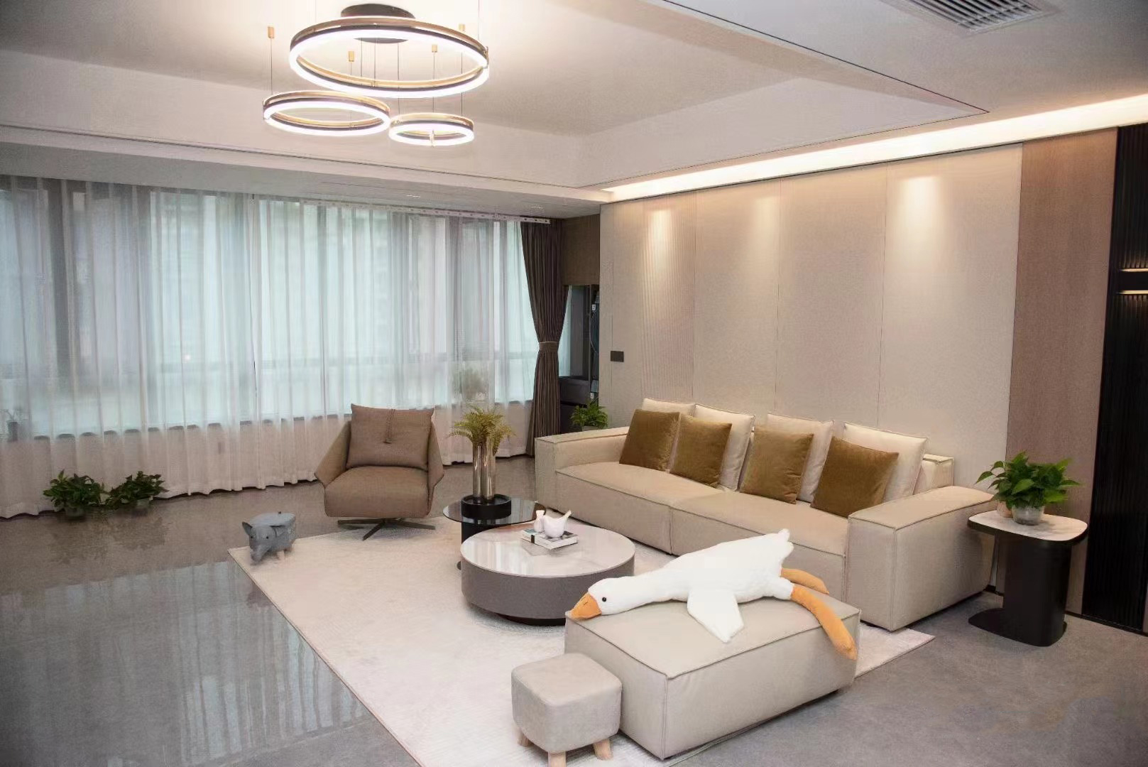 簡約風范盡顯靜謐優(yōu)雅生活意境